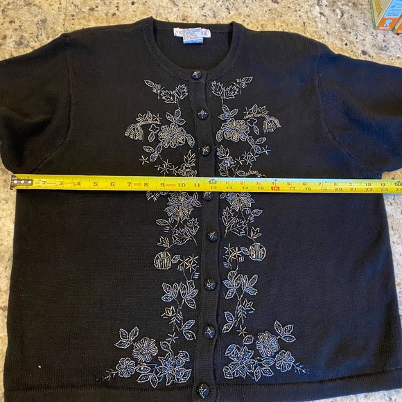 Victoria Jones Vintage Black Beaded Cardigan Sweater Large - Picture 16 of 16